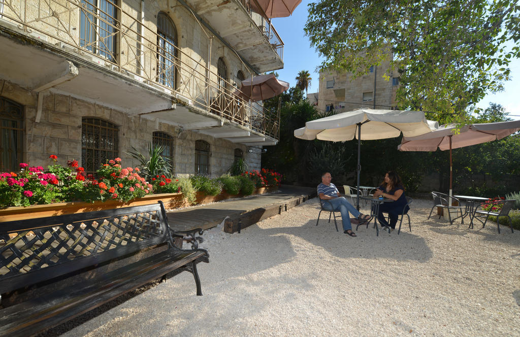 The Little House In Bakah Hotel Jerusalem Exterior photo
